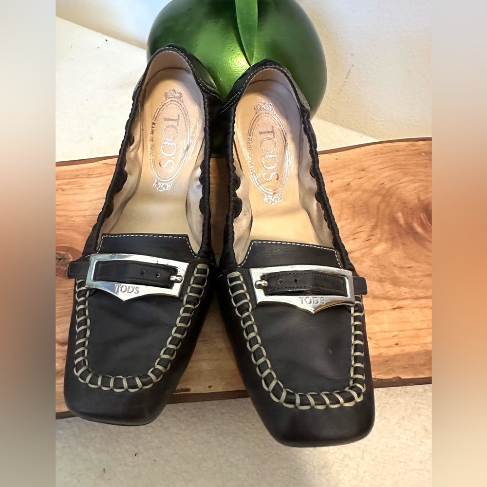 Tod's Black Leather Moccasin Flats with Silver Buckle - Picture 6 of 9